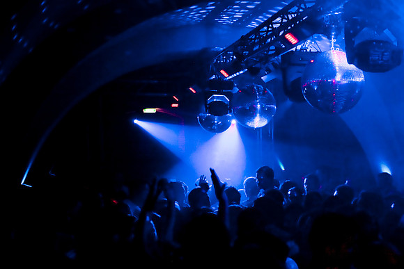291-LOVESENSATION+2010-842907148-O