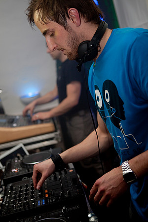 310-LOVESENSATION+2010-842929000-O