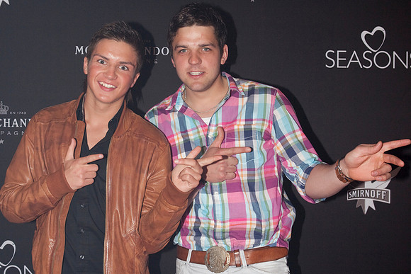 145-LOVESENSATION+2010-841764224-O