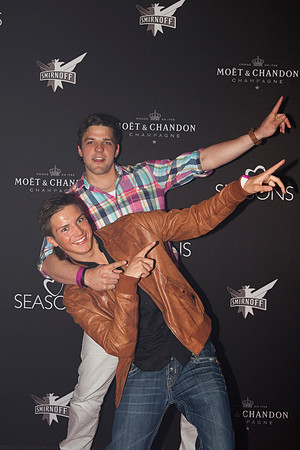 146-LOVESENSATION+2010-841765608-O