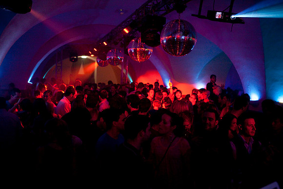 339-LOVESENSATION+2010-843019765-O
