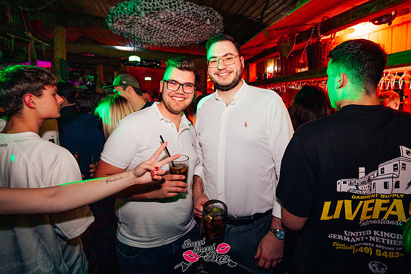 BUSSI BUSSI BAR-Weihnachtsbussi 2025-1434