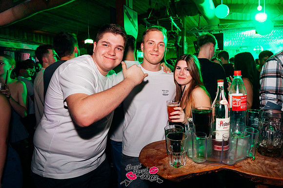 BUSSI BUSSI BAR-Weihnachtsbussi 2025-1699