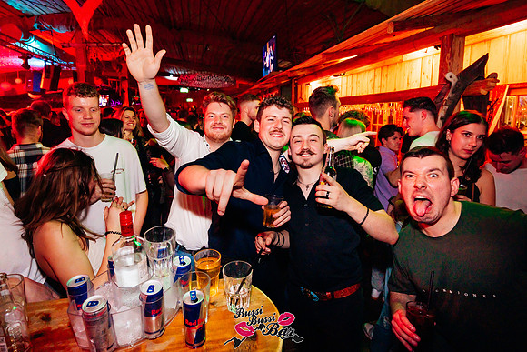 BUSSI BUSSI BAR-Weihnachtsbussi 2025-2985