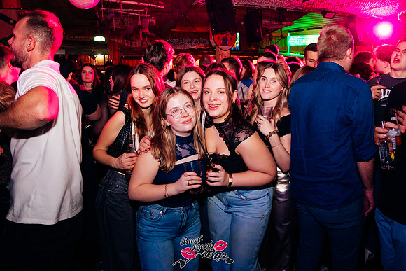 BUSSI BUSSI BAR-Weihnachtsbussi 2025-4011