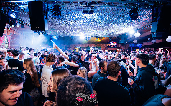 BUSSI BUSSI BAR-Weihnachtsbussi 2025-4158