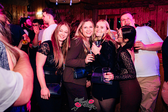 BUSSI BUSSI BAR-Weihnachtsbussi 2025-4374