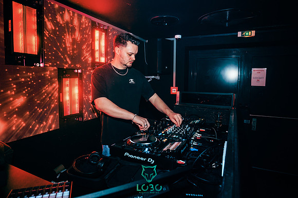 LOBO NIGHTCLUB-NIKONIGHT-5774