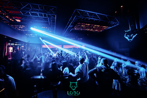 LOBO Nightclub-Single like a Pringle-2028