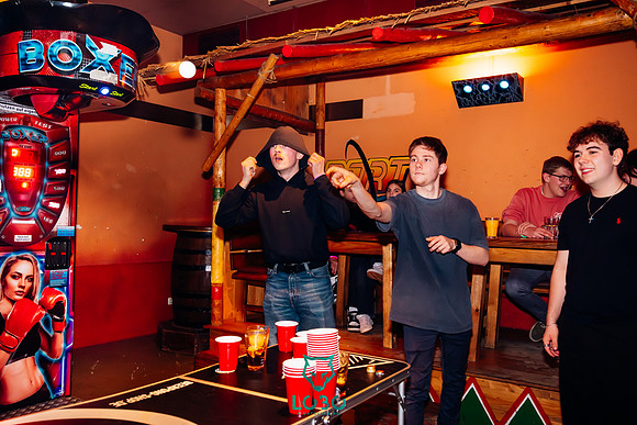 LOBO Nightclub-Single like a Pringle-2162