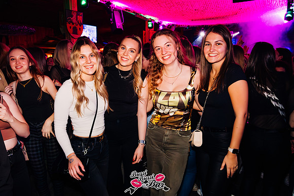 BUSSI BUSSI BAR-Mädelsparty-225-Verbessert-RR