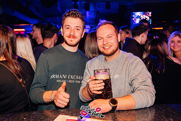 BUSSI BUSSI BAR-Mädelsparty-930