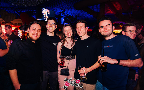 BUSSI BUSSI BAR-Mädelsparty-205-Verbessert-RR