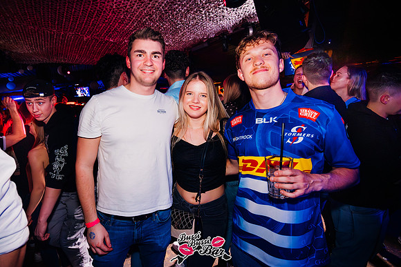 BUSSI BUSSI BAR-Mädelsparty-587-Verbessert-RR