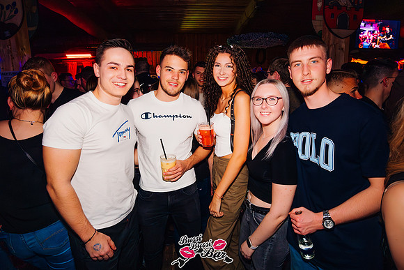 BUSSI BUSSI BAR-Mädelsparty-465-Verbessert-RR
