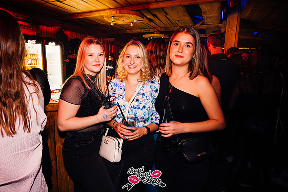 BUSSI BUSSI BAR-Mädelsparty-113-Verbessert-RR