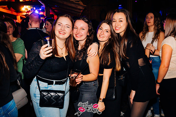 BUSSI BUSSI BAR-Mädelsparty-814