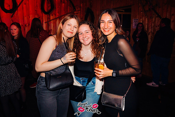 BUSSI BUSSI BAR-Mädelsparty-101