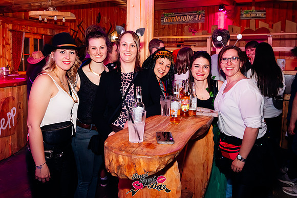 BUSSI BUSSI BAR-Weiberroas 2026-7349
