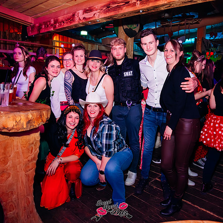 BUSSI BUSSI BAR-Weiberroas 2026-8031