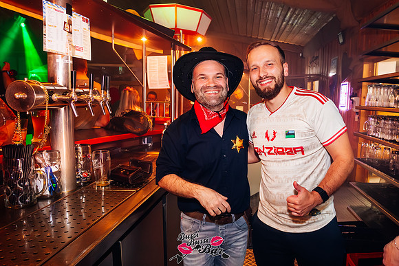 BUSSI BUSSI BAR-Weiberroas 2026-9248