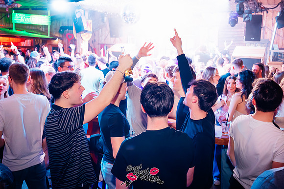 BUSSI BUSSI BAR-80er 90er Party 2026-7755