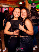 BUSSI BUSSI BAR-STADL GAUDI-6475