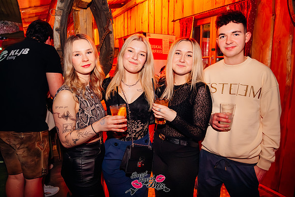BUSSI BUSSI BAR-STADL GAUDI-7200