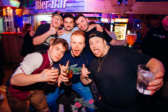 BUSSI BUSSI BAR-STADL GAUDI-8617