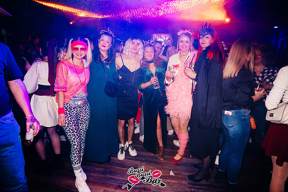 Bussi Bussi Bar - Weiberroas-370