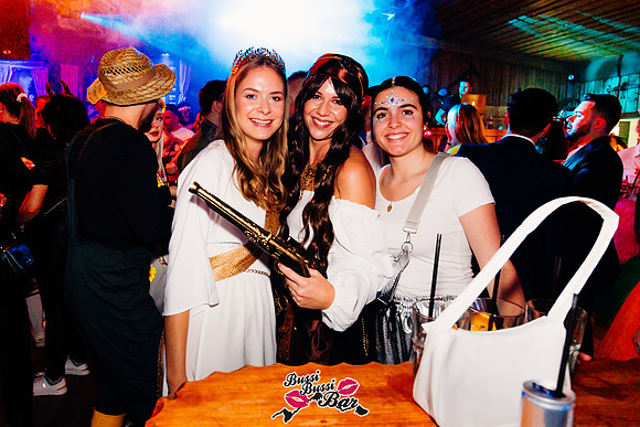 Bussi Bussi Bar - Weiberroas-184