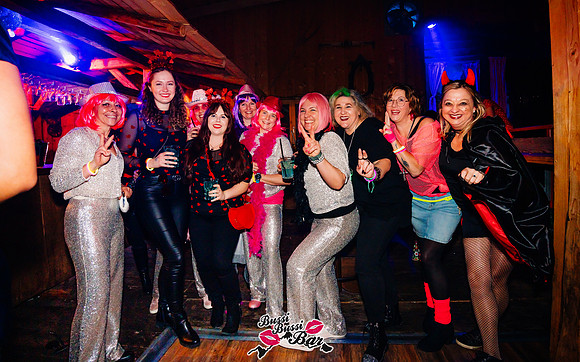 Bussi Bussi Bar - Weiberroas-108