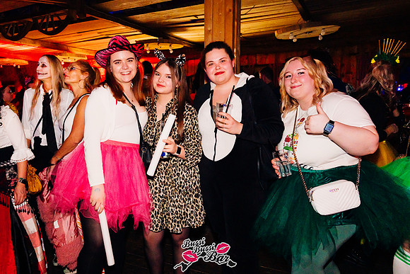 Bussi Bussi Bar - Weiberroas-905