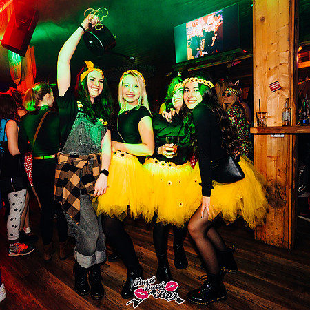 Bussi Bussi Bar - Weiberroas-82