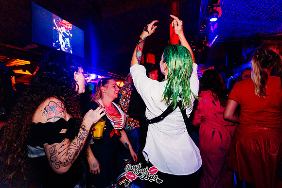 Bussi Bussi Bar - Weiberroas-459