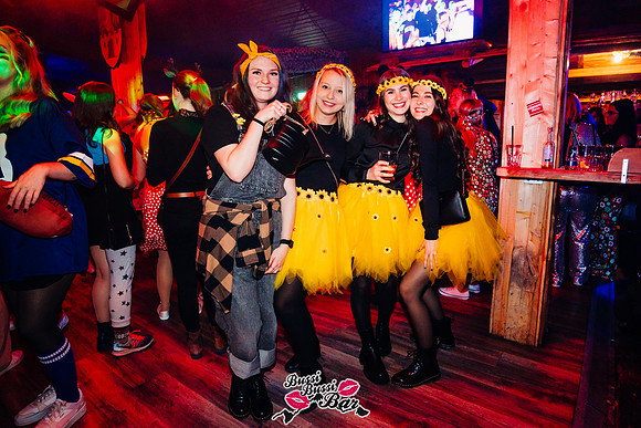 Bussi Bussi Bar - Weiberroas-87