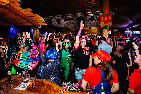 Bussi Bussi Bar - Weiberroas-875