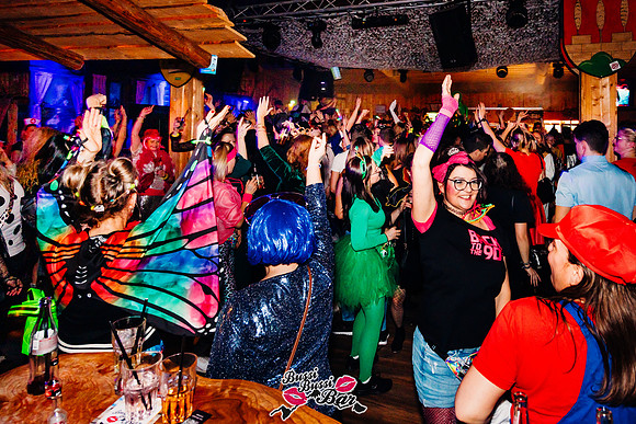 Bussi Bussi Bar - Weiberroas-874