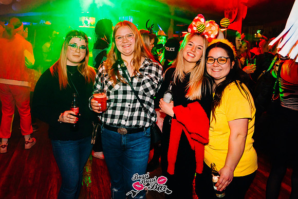 Bussi Bussi Bar - Weiberroas-46
