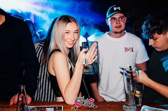 BUSSI BUSSI BAR - 3-KINE-BUSSI-2024-181