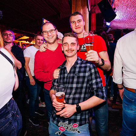 BUSSI BUSSI BAR-90er-2000er-Party-651