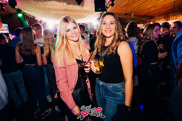 BUSSI BUSSI BAR-90er-2000er-Party-466