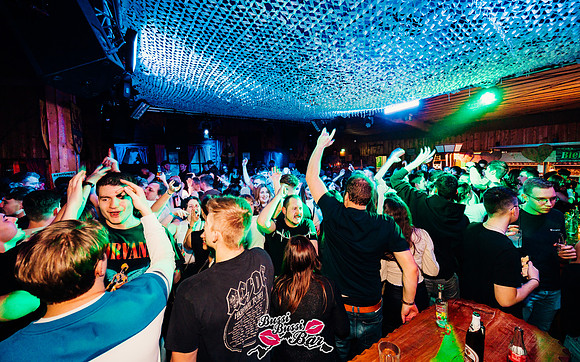 BUSSI BUSSI BAR-90er-2000er-Party-1038