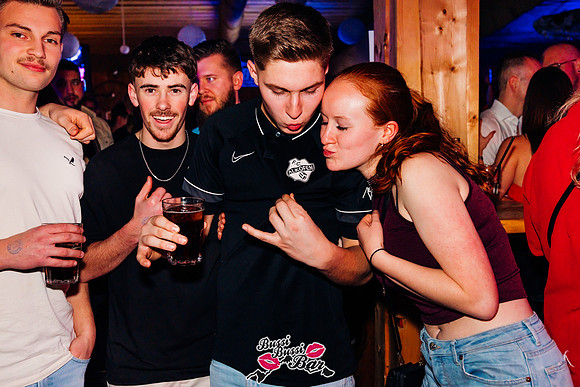 BUSSI BUSSI BAR-90er-2000er-Party-938
