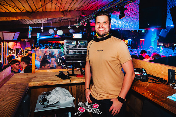 BUSSI BUSSI BAR-90er-2000er-Party-852