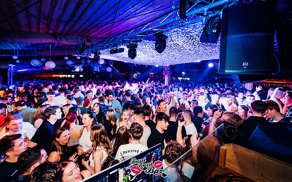 BUSSI BUSSI BAR-90er-2000er-Party-835