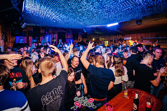 BUSSI BUSSI BAR-90er-2000er-Party-1025