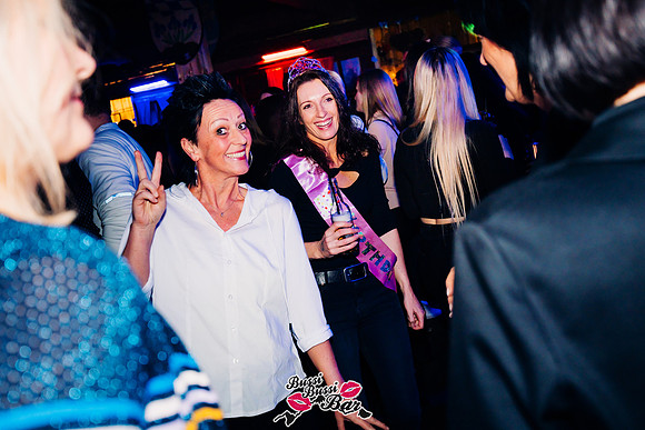BUSSI BUSSI BAR-90er-2000er-Party-46