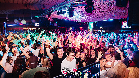 BUSSI BUSSI BAR-90er-2000er-Party-586