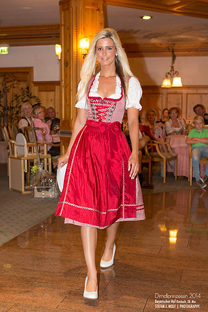 Wahl zur Dirndlprinzessin -  Bayerischer Hof Rimbach -10
